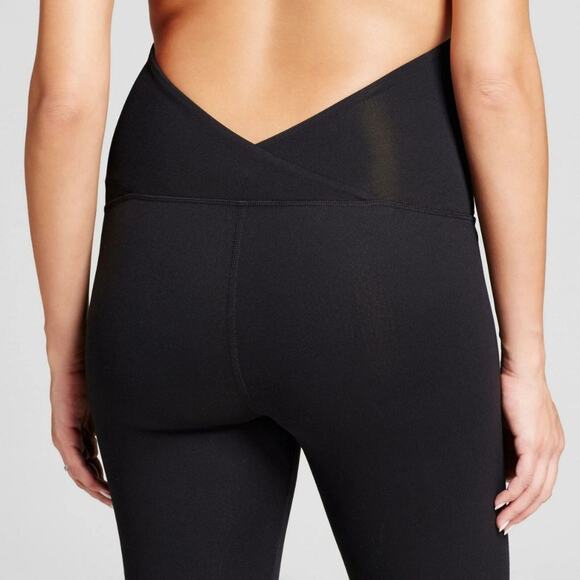 Isabel By Ingrid & Isabel Crossover Panel Maternity Active Leggings Size XL - Picture 2 of 7